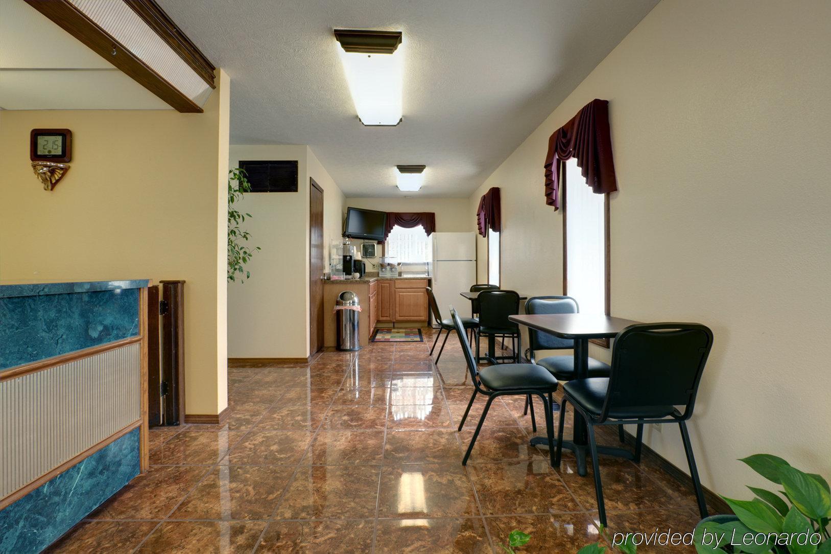 Americas Best Value Inn Weatherford Beltér fotó